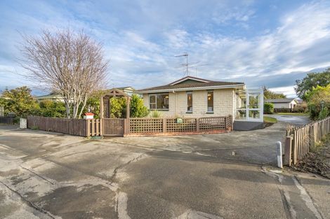 Photo of property in 120 Great North Road, Winton, 9720