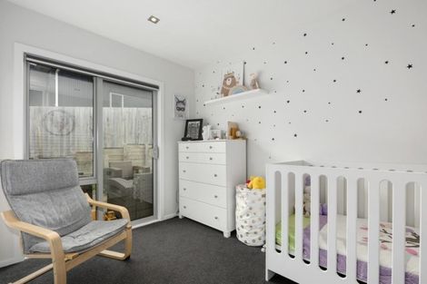 Photo of property in 21 Cosgrove Rise, Riverstone Terraces, Upper Hutt, 5018