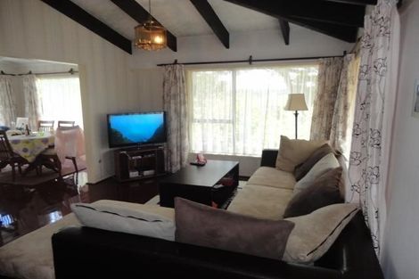 Photo of property in 9 Hiwihau Place, Glenfield, Auckland, 0629