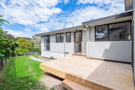 Photo of property in 28 Devonshire Road, Unsworth Heights, Auckland, 0632