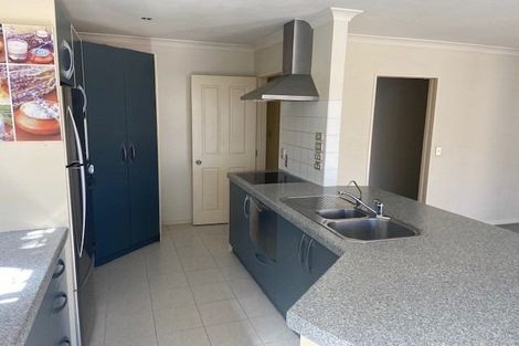 Photo of property in 56a Vodanovich Road, Te Atatu South, Auckland, 0610