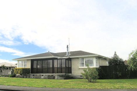 Photo of property in 64 Folkestone Drive, Flaxmere, Hastings, 4120