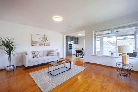 Photo of property in 78 Divich Avenue, Te Atatu South, Auckland, 0610