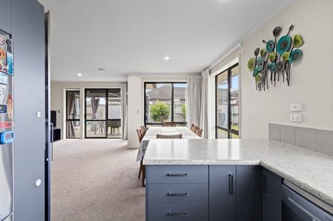 Photo of property in 94 Farringdon Avenue, Rototuna North, Hamilton, 3210