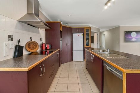 Photo of property in 33 Mccahon Drive, Pukehangi, Rotorua, 3015