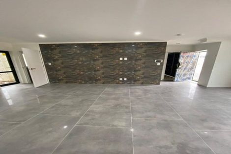 Photo of property in 17b Eddowes Street, Manurewa, Auckland, 2102