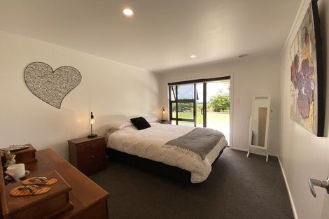 Photo of property in 782 Mangorei Road, Mangorei, New Plymouth, 4371