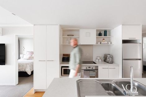 Photo of property in Algarve Apartments, 213/332 Maunganui Road, Mount Maunganui, 3116