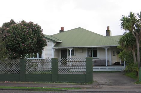 Photo of property in 35 Marne Street, Hokowhitu, Palmerston North, 4410