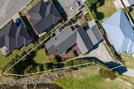 Photo of property in 21 Captains Close, Waikawa, Picton, 7220