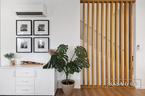 Photo of property in 17c Cessna Crescent, Mangere, Auckland, 2022