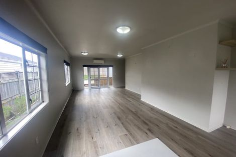 Photo of property in 28 Mulvaney Crescent, Henderson, Auckland, 0612