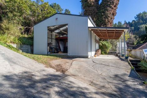 Photo of property in 124 Wyndham Road, Pinehaven, Upper Hutt, 5019