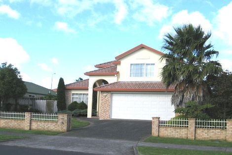 Photo of property in 8 Sandalwood Place, Somerville, Auckland, 2014