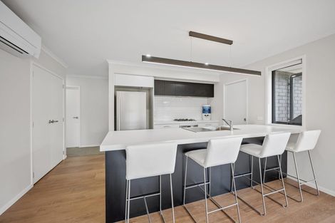 Photo of property in 12 Porokaiwhiri Avenue, Helensville, 0800