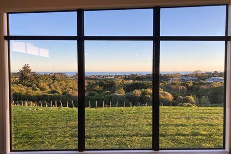 Photo of property in 6 Ekuarangi Place, Kaitake, New Plymouth, 4374