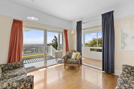 Photo of property in 19 Macmillan Avenue, Cashmere, Christchurch, 8022