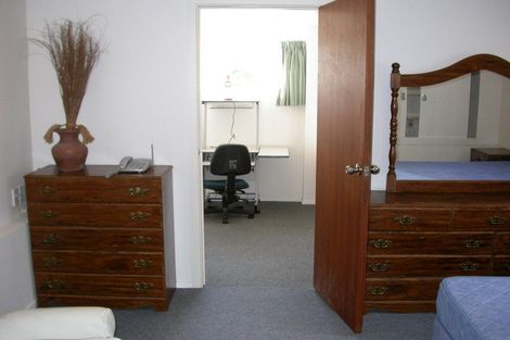 Photo of property in 66 Mayfair Crescent, Mairangi Bay, Auckland, 0630