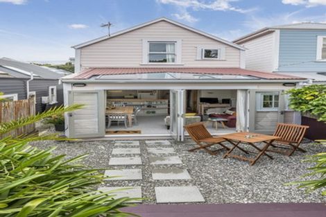 Photo of property in 62 Elizabeth Street, Mount Victoria, Wellington, 6011