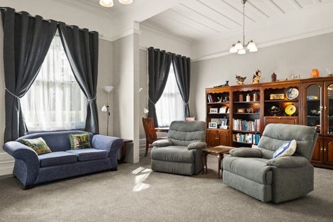 Photo of property in 66 Riverbank Road, Inch Clutha, Kaitangata, 9281