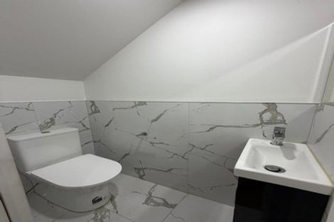 Photo of property in 3/2 Donnell Avenue, Favona, Auckland, 2024