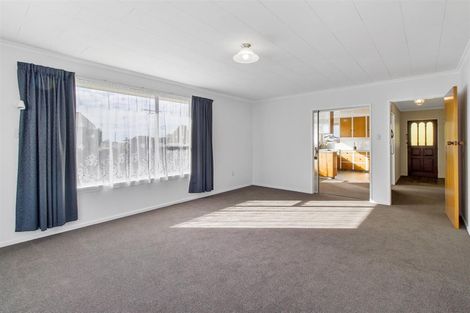 Photo of property in 1 Carlisle Street, Waimate, 7924
