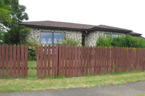 Photo of property in 2 Tacon Place, Mangere, Auckland, 2022