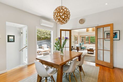 Photo of property in 538 Broadway, Strathmore Park, Wellington, 6022