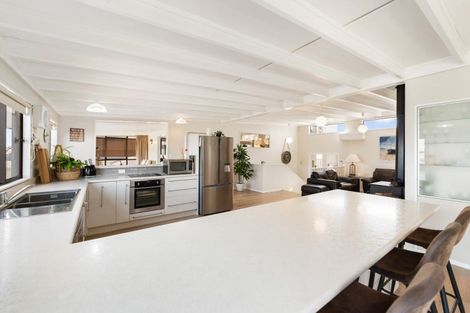 Photo of property in 8 Roore Street, Foxton Beach, Foxton, 4815