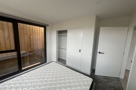 Photo of property in 9 Aralia Road, Sunnynook, Auckland, 0620