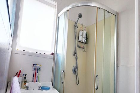 Photo of property in 533 Massey Road, Mangere, Auckland, 2022