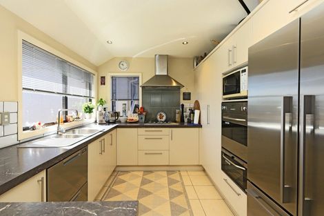 Photo of property in 2/39 Reeve Drive, Havelock North, 4130