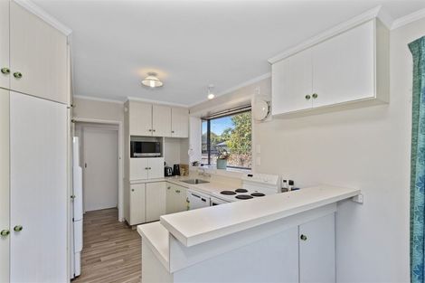 Photo of property in 4 Oldham Crescent, Halswell, Christchurch, 8025