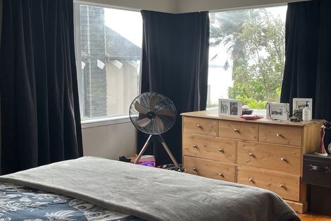 Photo of property in 1/142 Clovelly Road, Bucklands Beach, Auckland, 2012