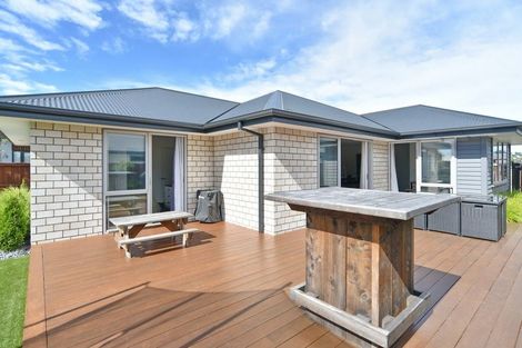 Photo of property in 5 Vittoria Lane, Pegasus, 7612