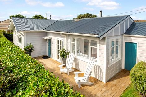 Photo of property in 59 Freyberg Street, Lyall Bay, Wellington, 6022