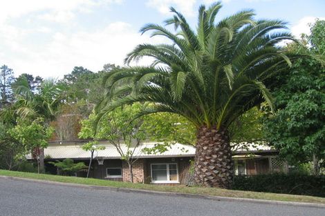 Photo of property in 2/10a Radiata Lane, Chatswood, Auckland, 0626