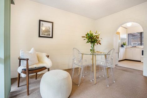 Photo of property in 2/40 Evans Road, Glen Eden, Auckland, 0602