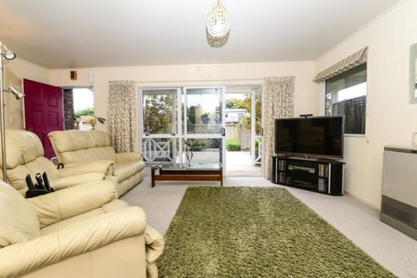 Photo of property in 2 Sunny Dale, Western Heights, Hamilton, 3200