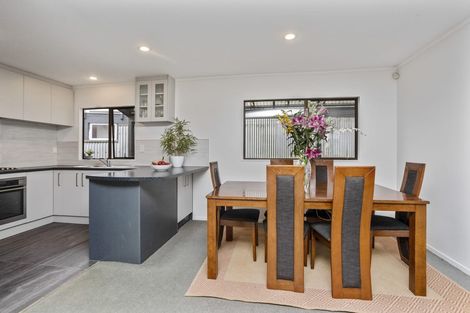 Photo of property in 2/151b Wallace Road, Mangere Bridge, Auckland, 2022