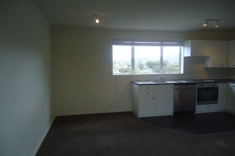 Photo of property in 2/57 Simla Crescent, Khandallah, Wellington, 6035