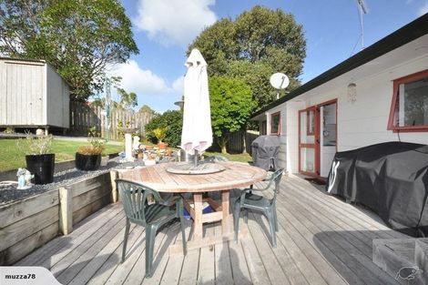 Photo of property in 4 William Hadlow Place, Hatfields Beach, Orewa, 0931