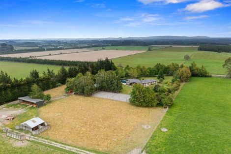 Photo of property in 900 Loburn Whiterock Road, Loburn, Rangiora, 7472