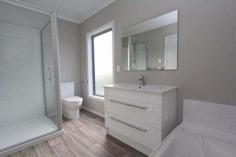 Photo of property in 2b Yorkshire Road, Silverdale, Hamilton, 3216