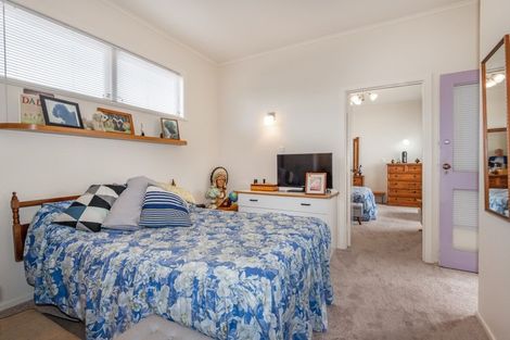 Photo of property in 704 Duke Street, Mahora, Hastings, 4120