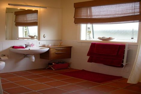 Photo of property in 40 Hall Crescent, Epuni, Lower Hutt, 5011