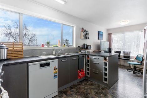 Photo of property in 20 Woodhouse Place, West Harbour, Auckland, 0618