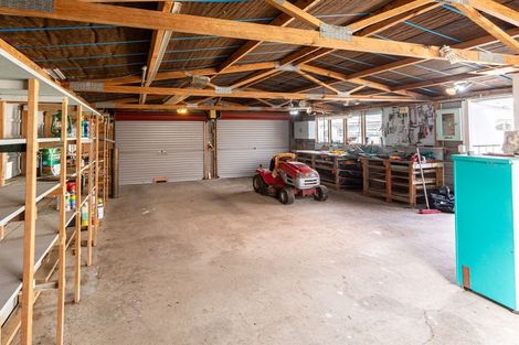 Photo of property in 218 Hokio Beach Road, Levin, 5571