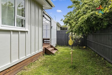 Photo of property in 1a Waldie Grove, Avalon, Lower Hutt, 5011