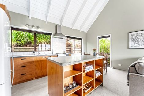 Photo of property in 25 Rangimaarie Crescent, Snells Beach, 0920